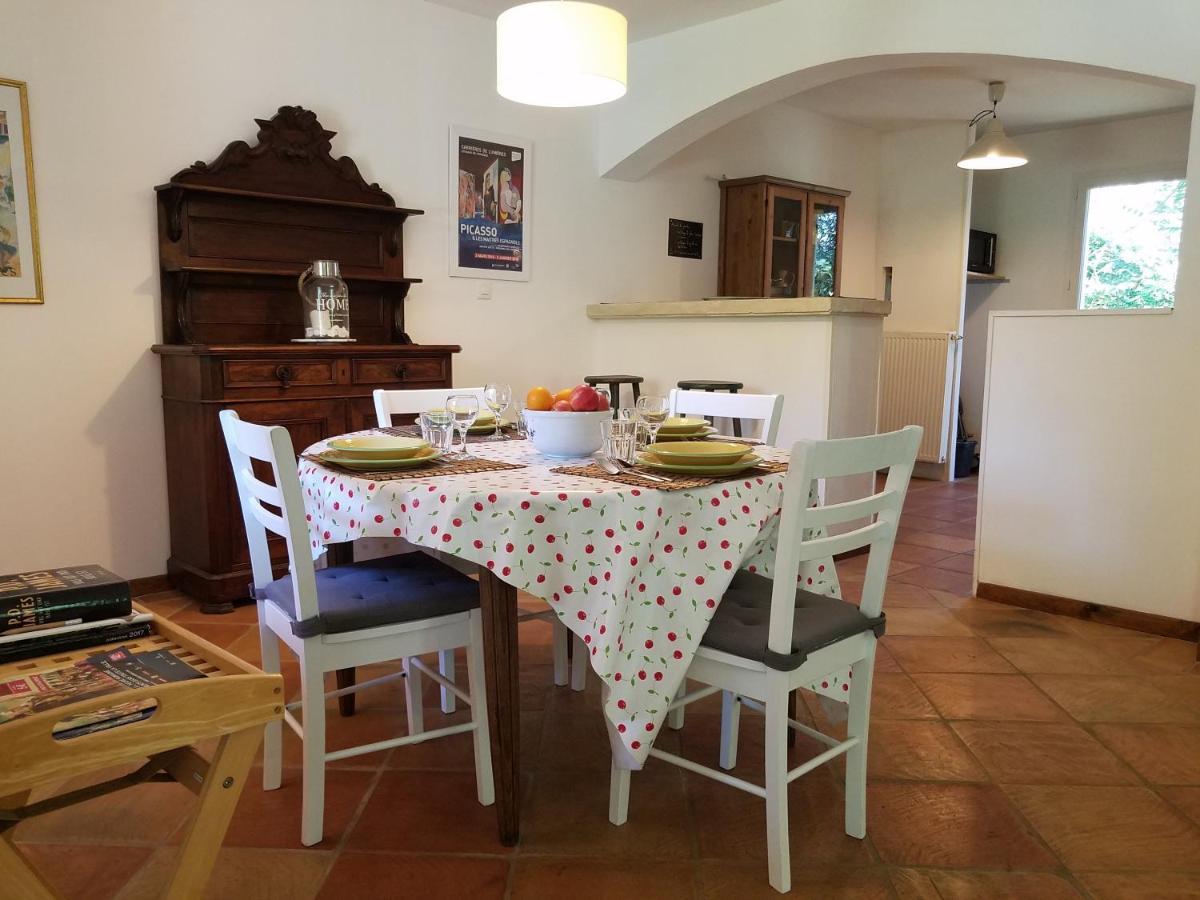 Entre Nimes Et Arles Villa Bellegarde  Bagian luar foto