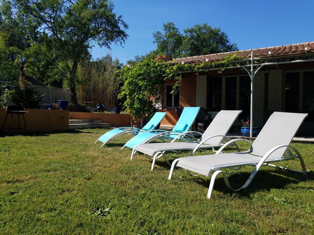 Entre Nimes Et Arles Villa Bellegarde  Bagian luar foto
